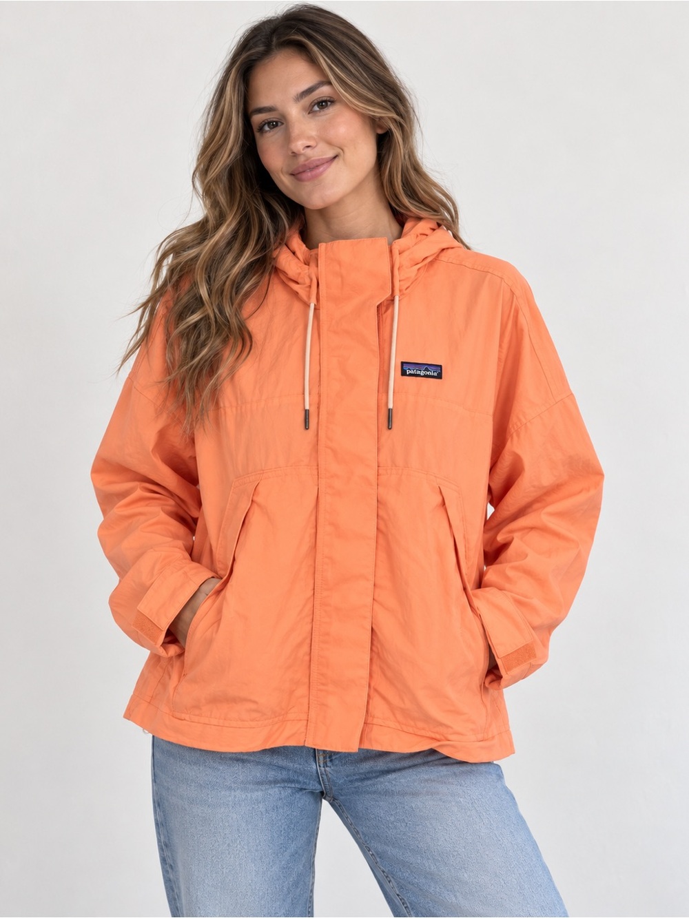 Patagonia Women’s Skysail Jacket Size Medium NWT